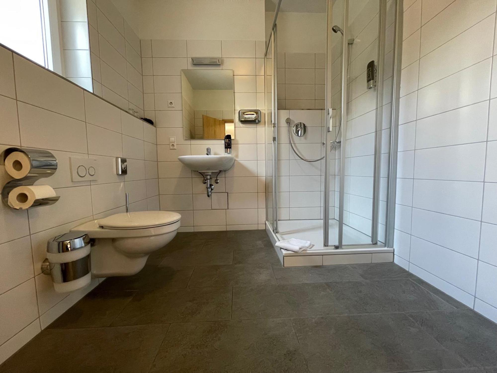 Hotel Am Roemerplatz Ульм Экстерьер фото