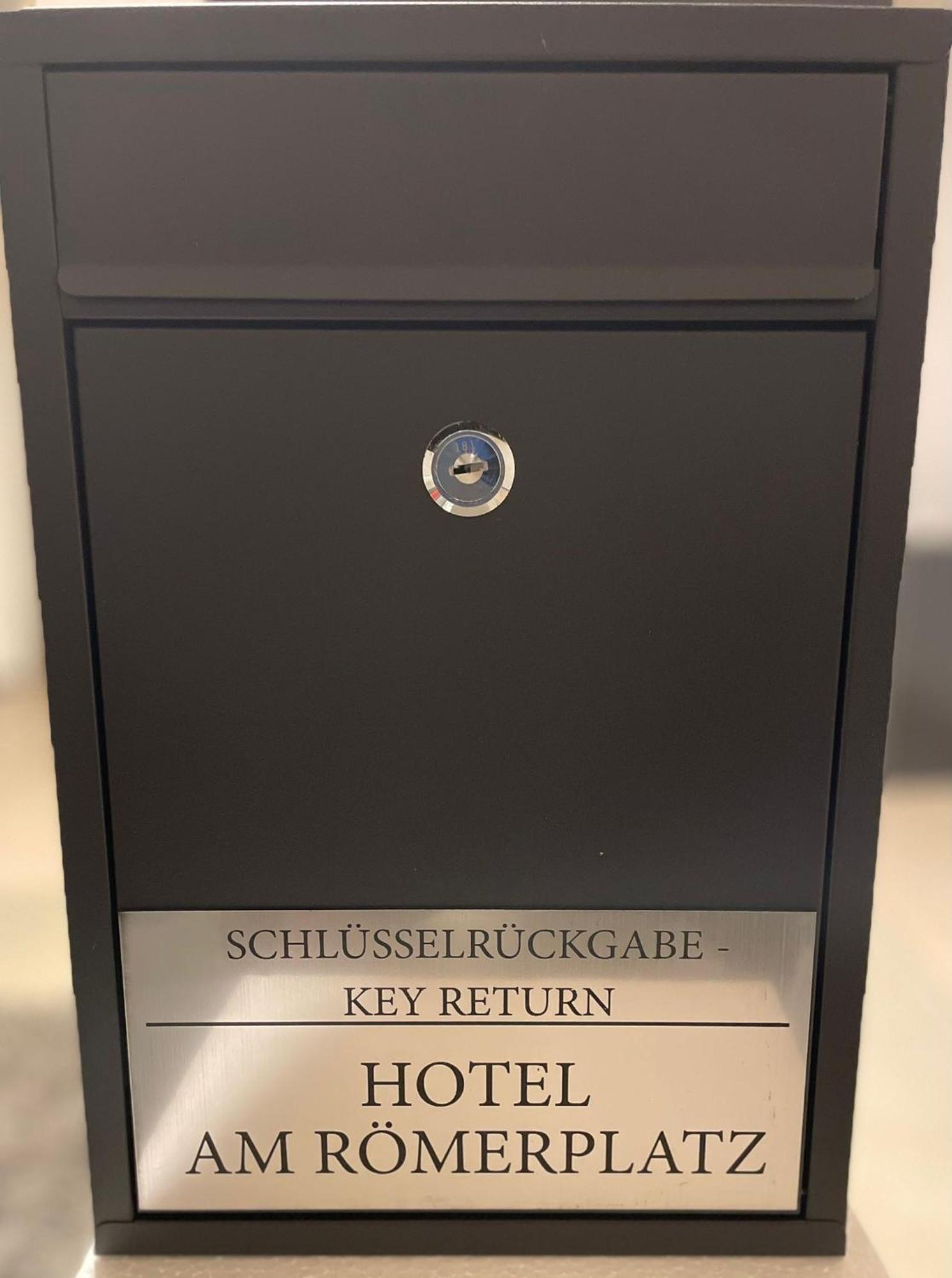 Hotel Am Roemerplatz Ульм Экстерьер фото